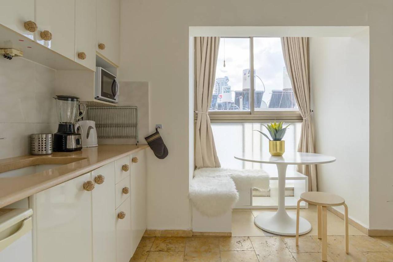 Bright And Spacious Loft By The Sea With Bomb Shelter テル・アビブ エクステリア 写真